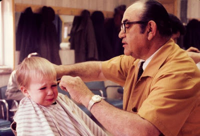 Bayi - 15 Ekspresi balita sedang potong rambut ini bikin geli lihatnya © 2016 brilio.net