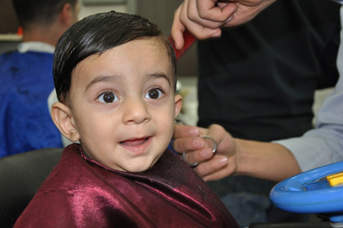 Bayi - 15 Ekspresi balita sedang potong rambut ini bikin geli lihatnya © 2016 brilio.net