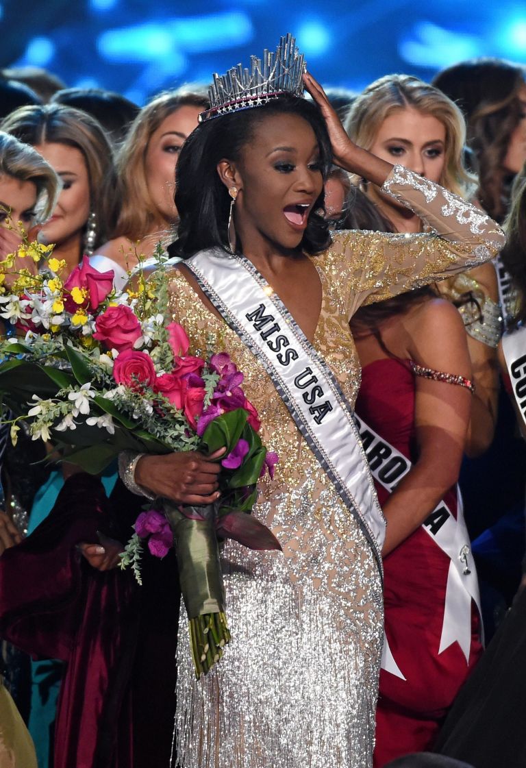 Deshauna Barber, tentara wanita pertama yang raih gelar Miss USA