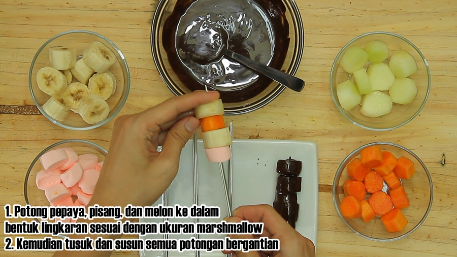 Fruity marshmallow chocolate stick, menu buka puasa bikin lidah leleh!