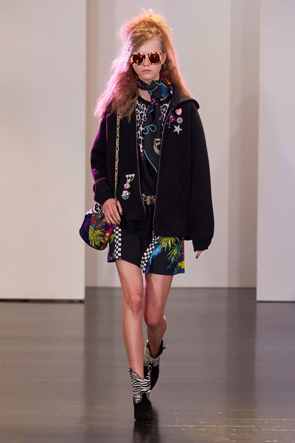 Baju Oldies © 2016 brilio.net Baju Oldies © 2016 brilio.net