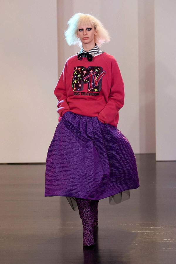 Baju Oldies © 2016 brilio.net Baju Oldies © 2016 brilio.net