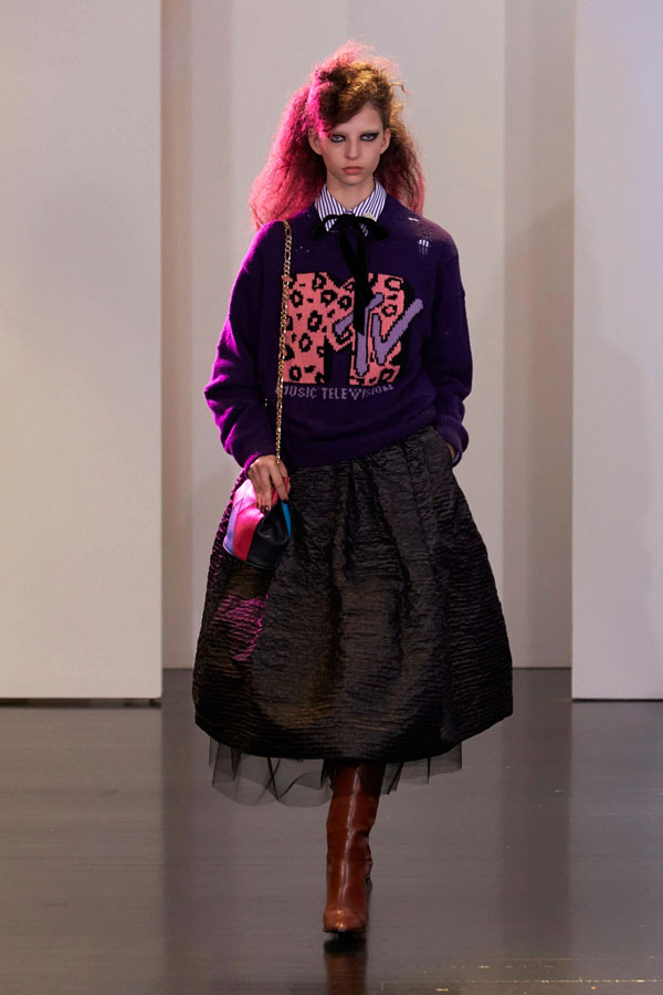 Baju Oldies © 2016 brilio.net Baju Oldies © 2016 brilio.net