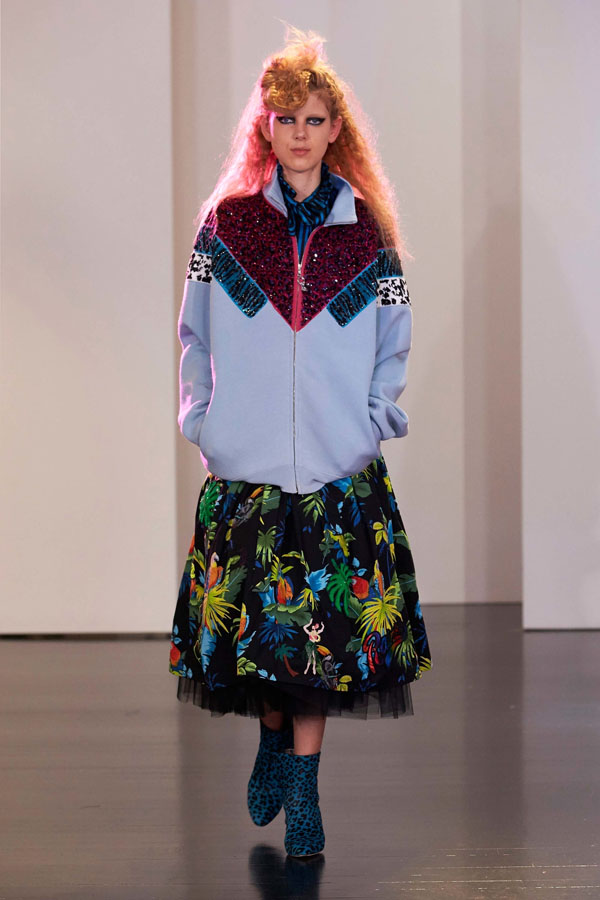 Baju Oldies © 2016 brilio.net Baju Oldies © 2016 brilio.net