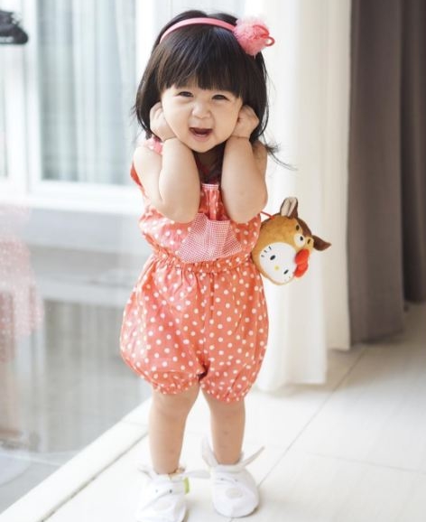 Kenalin Moonella, balita imut yang pipinya mirip bakpao