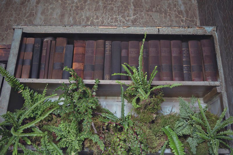 Penjual bunga ini sulap rumah kosong menjadi taman bunga © 2016 brilio.net Penjual bunga ini sulap rumah kosong menjadi taman bunga © 2016 brilio.net