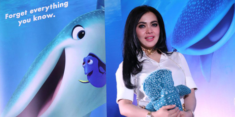 5 Alasan Syahrini memang cocok jadi pengisi suara di film Finding Dory