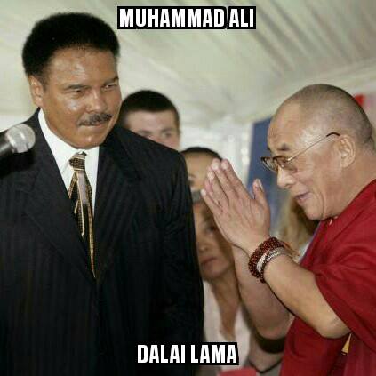 Potret kebersamaan Muhammad Ali dengan publik figur dunia © 2016 brilio.net Potret kebersamaan Muhammad Ali dengan publik figur dunia © 2016 brilio.net