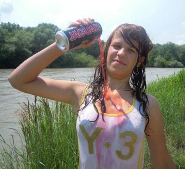 pose seksi duh © 2016 brilio.net pose seksi duh © 2016 brilio.net