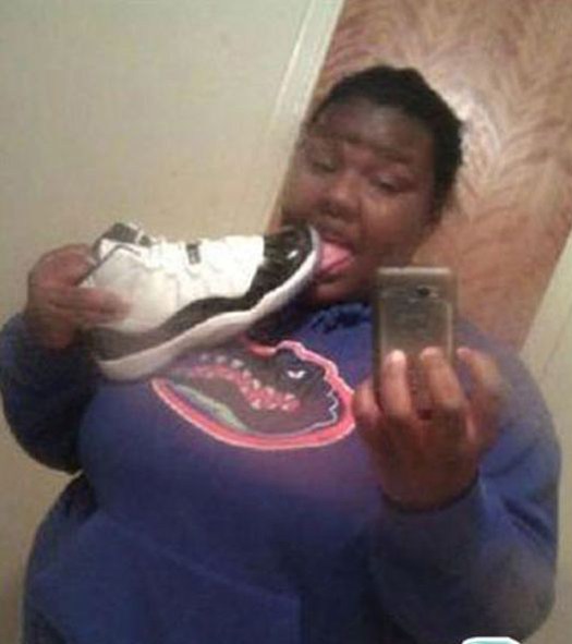 pose seksi duh © 2016 brilio.net pose seksi duh © 2016 brilio.net