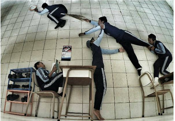 foto kocak bareng teman kelas 1-15 © 2016 brilio.net foto kocak bareng teman kelas 1-15 © 2016 brilio.net