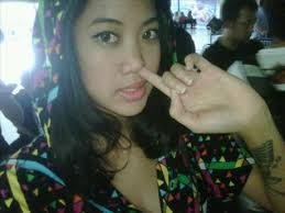 artis ngupil © 2016 brilio.net artis ngupil © 2016 brilio.net