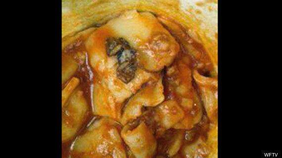 Benda menjijikkan di fast food © 2016 brilio.net Benda menjijikkan di fast food © 2016 brilio.net