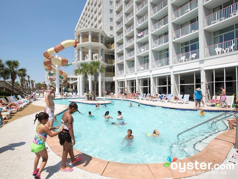 promo hotel © 2016 brilio.net promo hotel © 2016 brilio.net