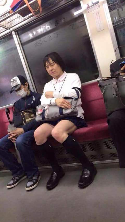 tingkah konyol orang Jepang © 2016 brilio.net tingkah konyol orang Jepang © 2016 brilio.net