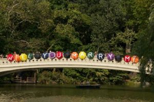 20 Cara melamar pasangan ini antimainstream, bisa jadi inspirasimu