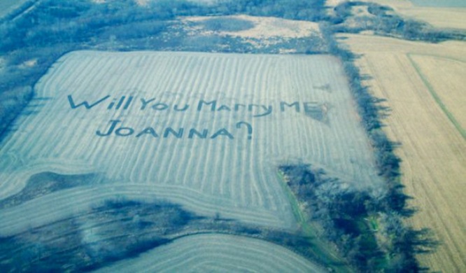 cara melamar antimainstream © 2016 brilio.net cara melamar antimainstream © 2016 brilio.net