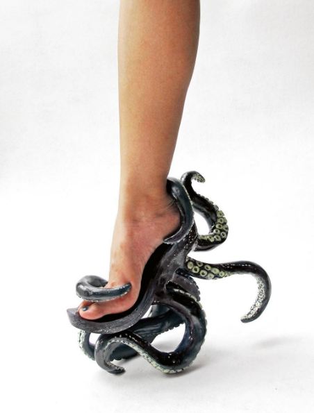 10 High heels ini unik banget, ada yang model tentakel gurita