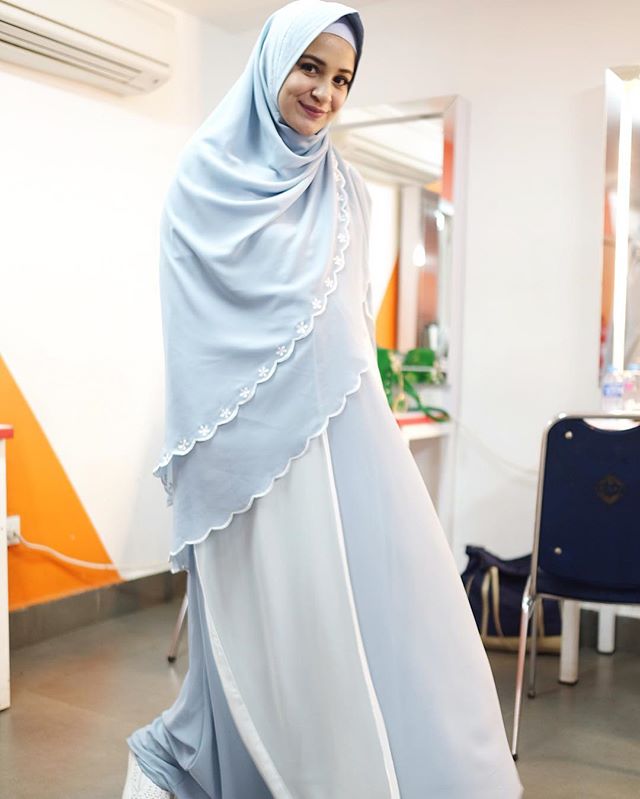 artis hijab syari © 2016 brilio.net artis hijab syari © 2016 brilio.net