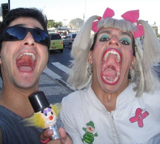 15 Aksi cewek bermulut super lebar ini dijamin bikin kamu melongo!