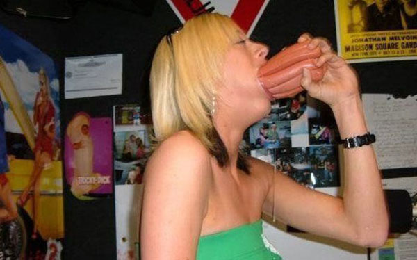 mulut super lebar © 2016 brilio.net mulut super lebar © 2016 brilio.net