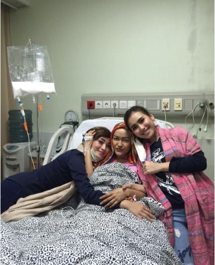 artis jenguk jupe 1-4 © 2016 brilio.net