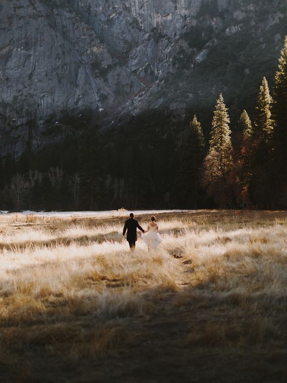 foto pernikahan di alam 1-20 © 2016 brilio.net foto pernikahan di alam 1-20 © 2016 brilio.net