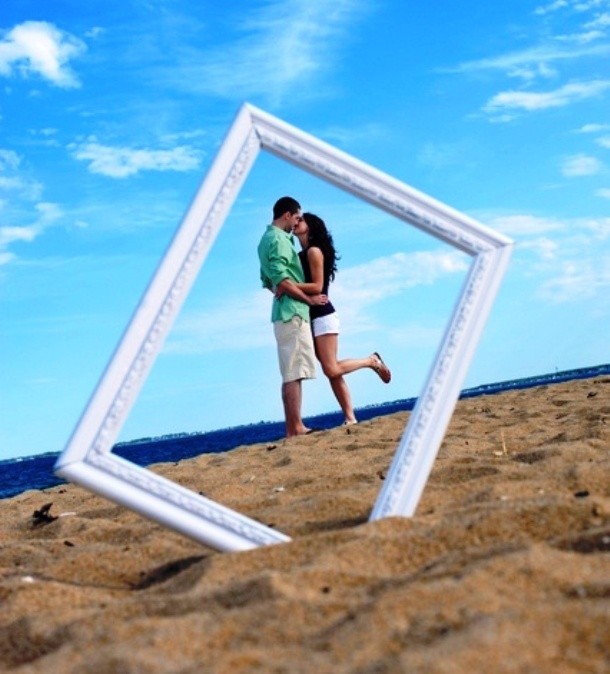 25 Pose gokil di pantai © 2016 brilio.net 25 Pose gokil di pantai © 2016 brilio.net