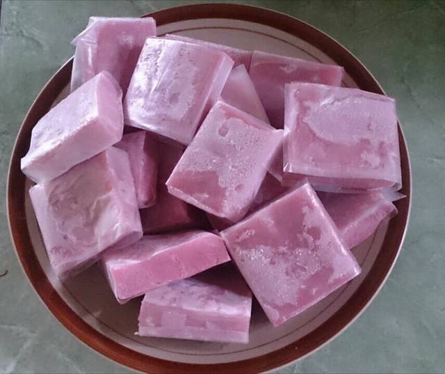 Nostalgia masa kecil, yuk bikin es gabus sendiri, gampang banget!