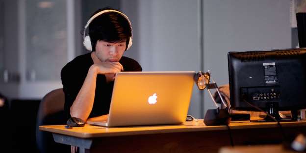 trik buat iphone nggak lemot 7-11 © 2016 brilio.net trik buat iphone nggak lemot 7-11 © 2016 brilio.net