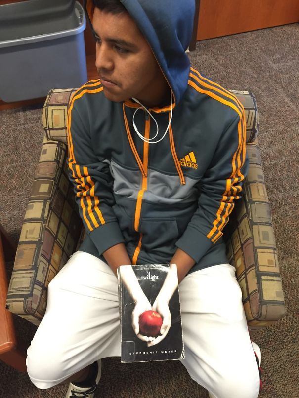 book face lucu © 2016 brilio.net