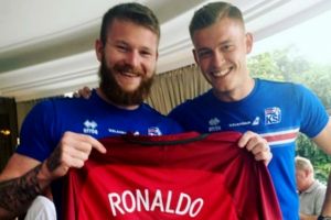 Ditolak tukar kaus, pemain Islandia ini akhirnya dapatkan jersey CR7