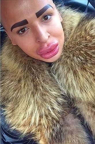 desain alis aneh © 2016 brilio.net