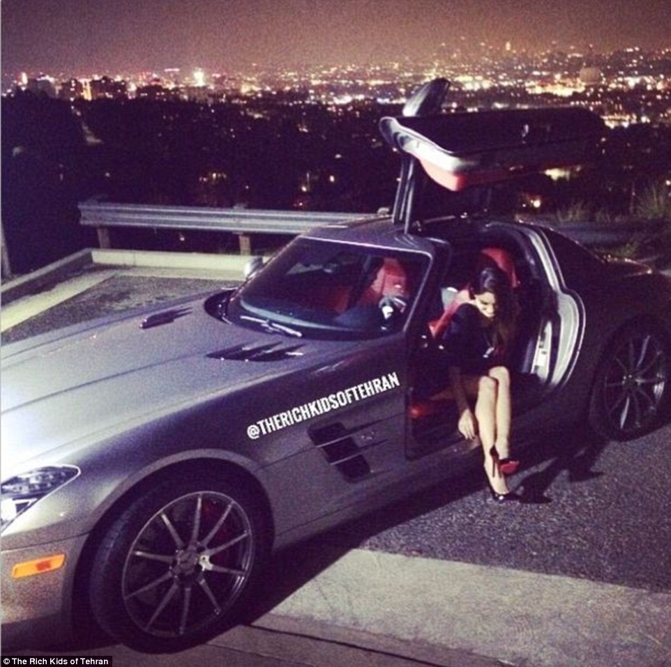 bukti kalau iran itu ternyata banyak orang kaya © 2016 brilio.net bukti kalau iran itu ternyata banyak orang kaya © 2016 brilio.net