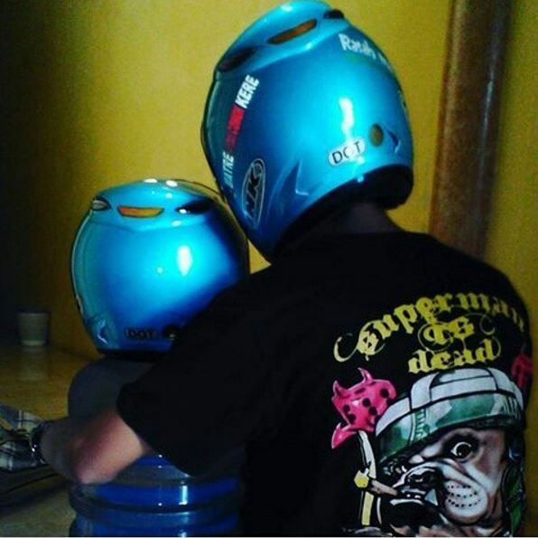 kelakuan orang Indonesia ini juga bikin ngakak © 2016 brilio.net