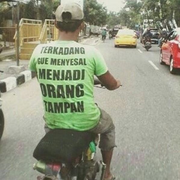 kelakuan orang Indonesia ini juga bikin ngakak © 2016 brilio.net