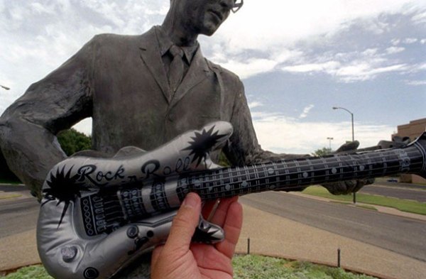 foto souvenir © 2016 brilio.net