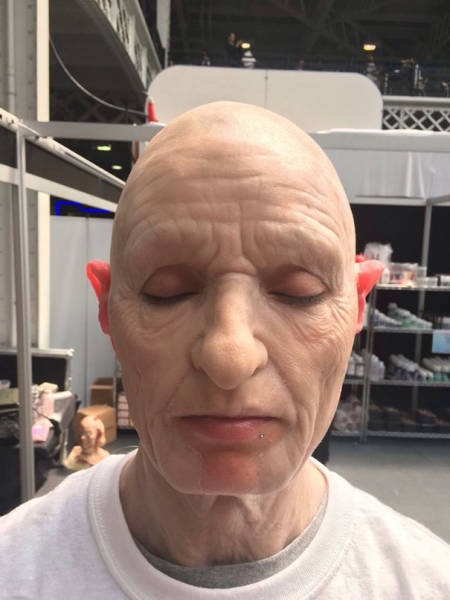 makeup lelaki tua bergaya punk © 2016 brilio.net makeup lelaki tua bergaya punk © 2016 brilio.net