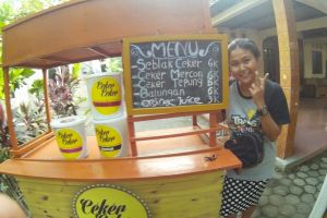 Penjual olahan ceker ini sukses berbisnis dengan modal Rp 50 ribu!