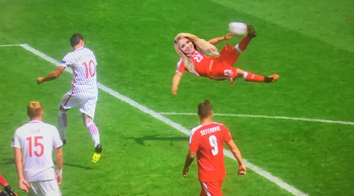 Foto editan gol salto Xherdan Shaqiri © 2016 brilio.net Foto editan gol salto Xherdan Shaqiri © 2016 brilio.net