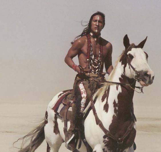 12 Foto tunjukkan cowok  Indian  itu gagah ganteng cewek