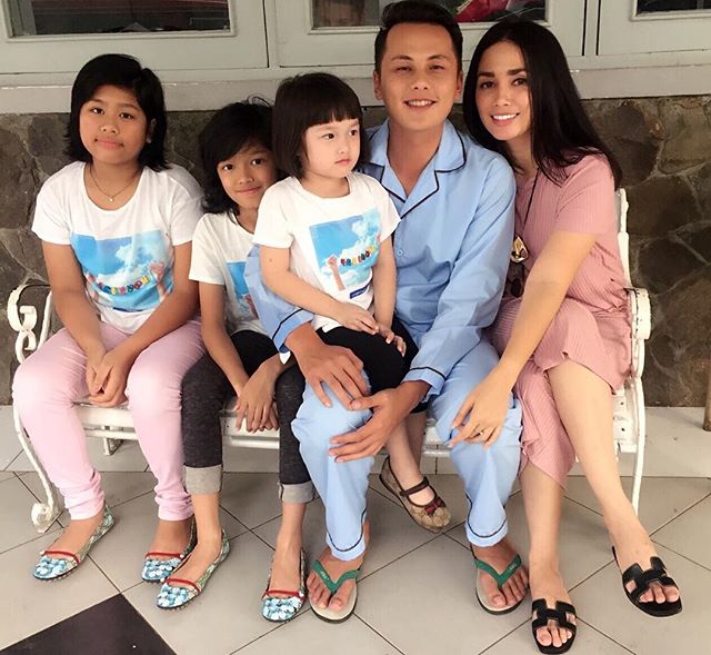 artis pacaran lama © 2016 brilio.net