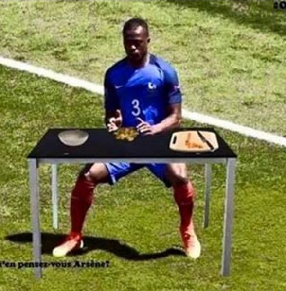 foto editan evra saat prancis vs irlandia ini bikin ngakak © 2016 brilio.net