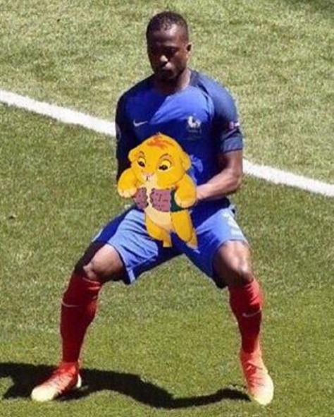 foto editan evra saat prancis vs irlandia ini bikin ngakak © 2016 brilio.net