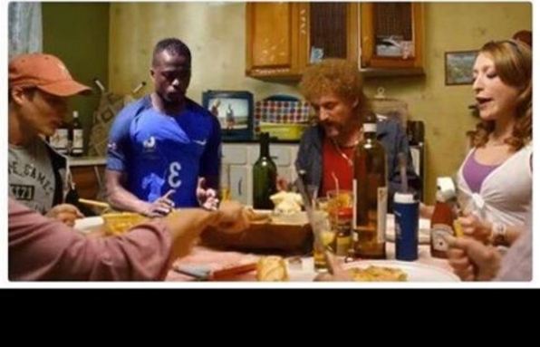 foto editan evra saat prancis vs irlandia ini bikin ngakak © 2016 brilio.net