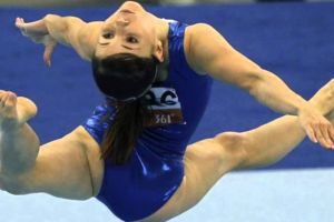 15 Foto gymnastic yang bikin berdecak kagum, lentur banget!