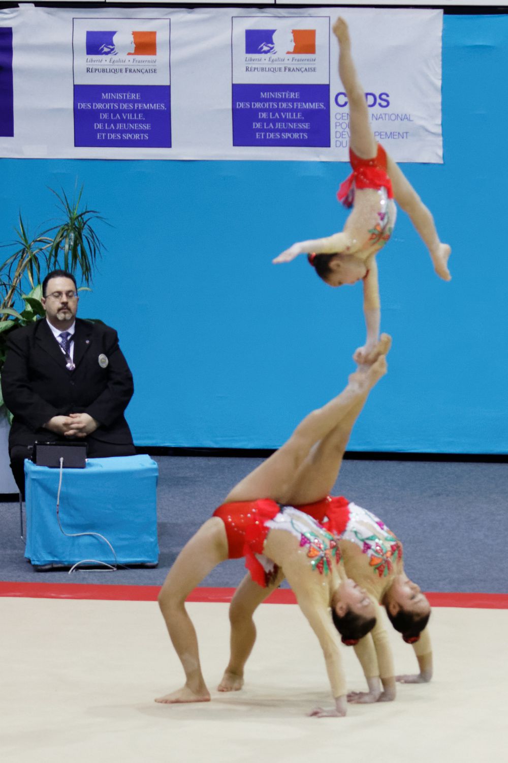 atraksi gimnastic © 2016 brilio.net