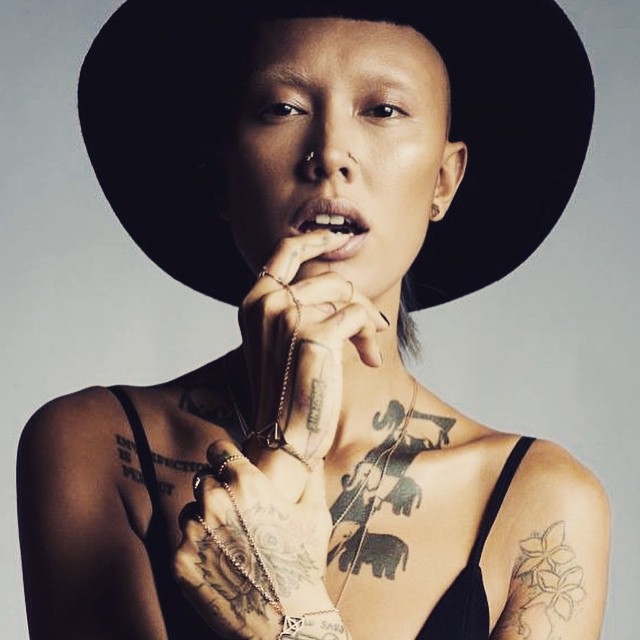 artis berkulit eksotis © 2016 brilio.net