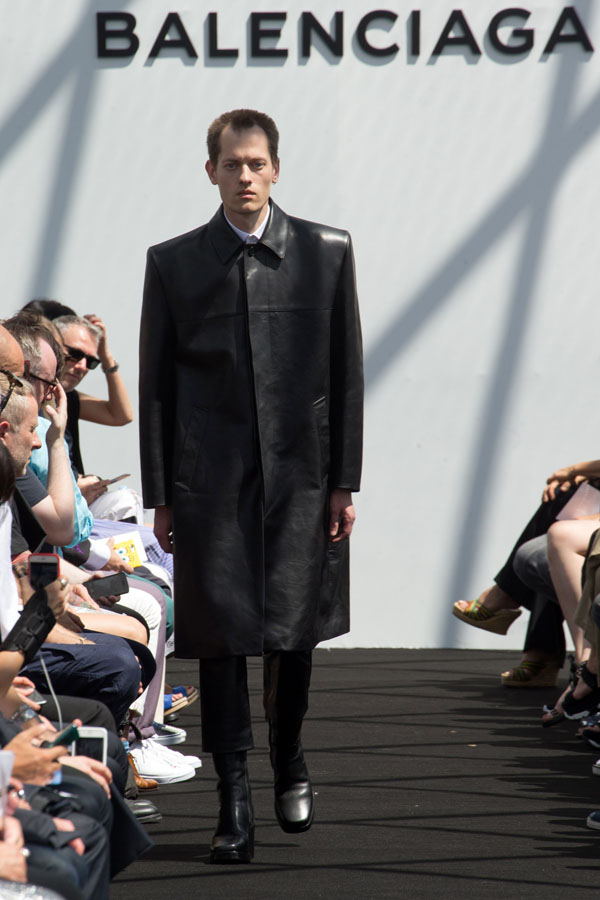 Jas Absurd © 2016 brilio.net