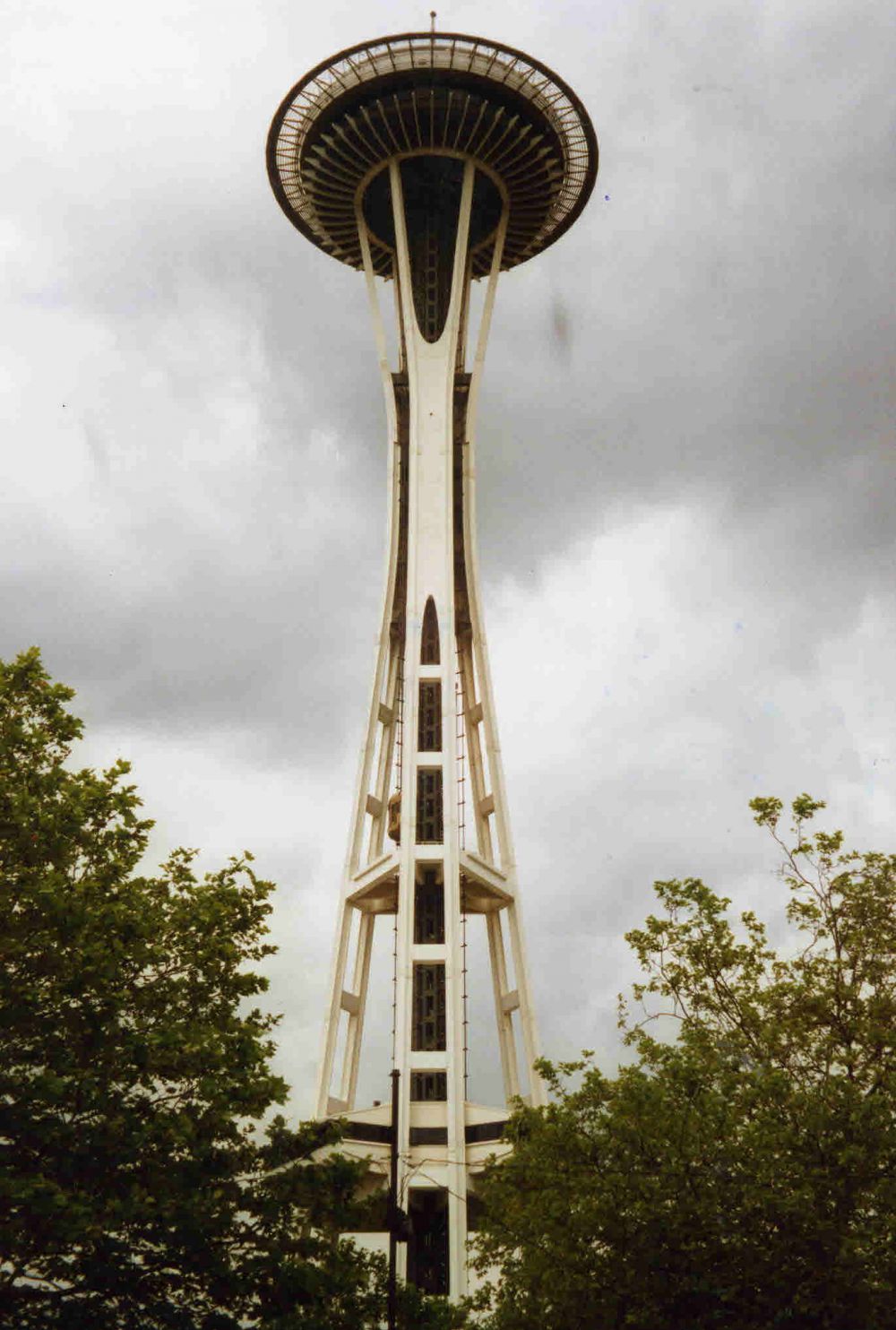 3 tower mirip © 2016 brilio.net